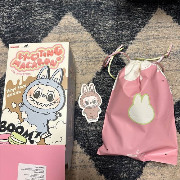 Pop MartThe Monsters Exciting Macaron Toffee Labubu - Picture 3 of 3